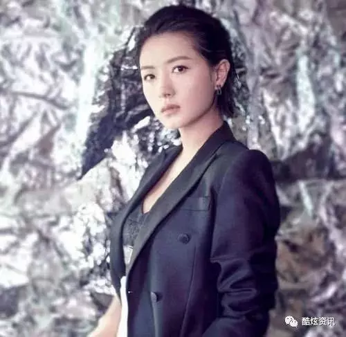 最乾淨的一位女明星,因拒絕導演要求被封殺,現靠自己實力復出!