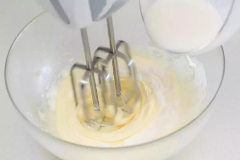 網紅椰子灰雪糕,手把手教你做,3分鐘就能學會!