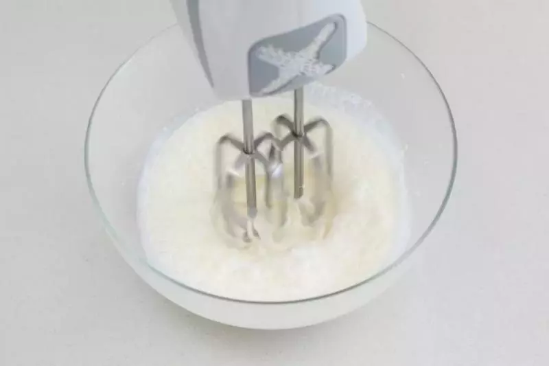 網紅椰子灰雪糕,手把手教你做,3分鐘就能學會!