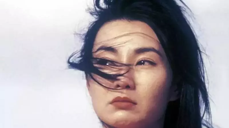張曼玉孤苦:55歲丑掉渣,沒人敢要!「排骨胸」凹陷,女神「已死」!