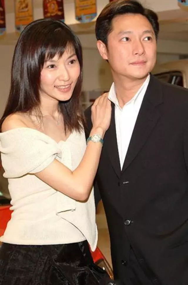52歲張玉嬿和50歲蕭薔近照對比,網友:沒打針的臉就是好看!