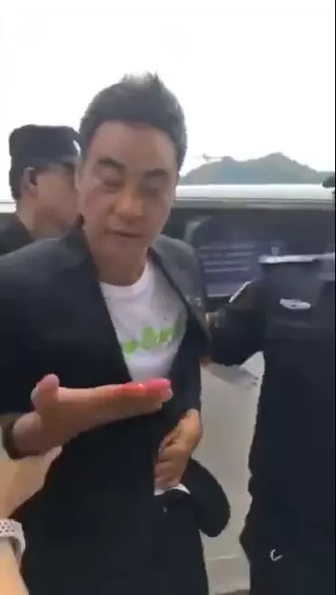 任達華在中山參加活動被誤傷!