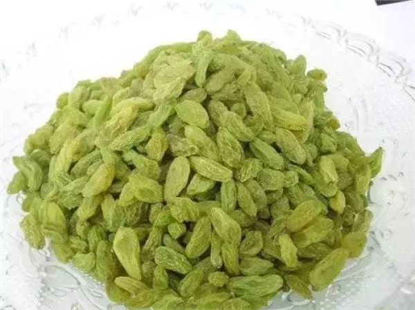 葡萄乾放到水裡泡著喝, 3天體內肝臟毒素去多半
