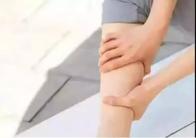 小腿抽筋不只是缺鈣!專家提醒:這6大原因才是真兇,別大意