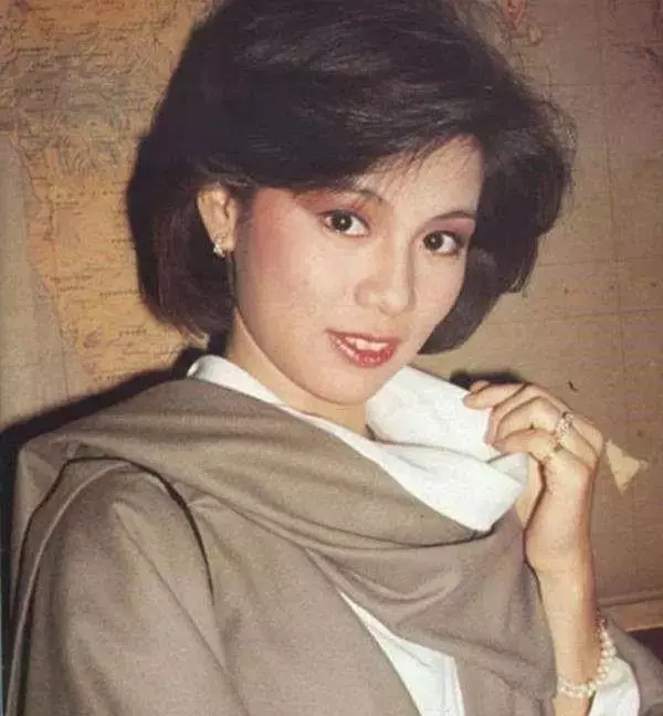 翁美玲一生共出演9部電視劇,合作次數最多的居然不是黃日華!