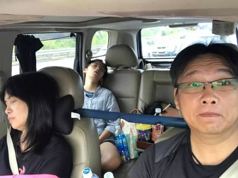 全家出遊整車睡一片 「老爸開車日常」網超同感:眾人皆睡我獨醒!