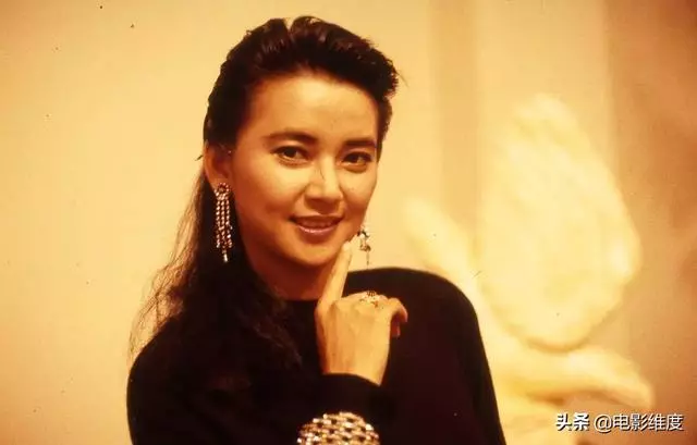 61歲女星「閃嫁醫生當闊太」息影17年 丈夫爆涉貪「最重恐關65年」她奔波求情
