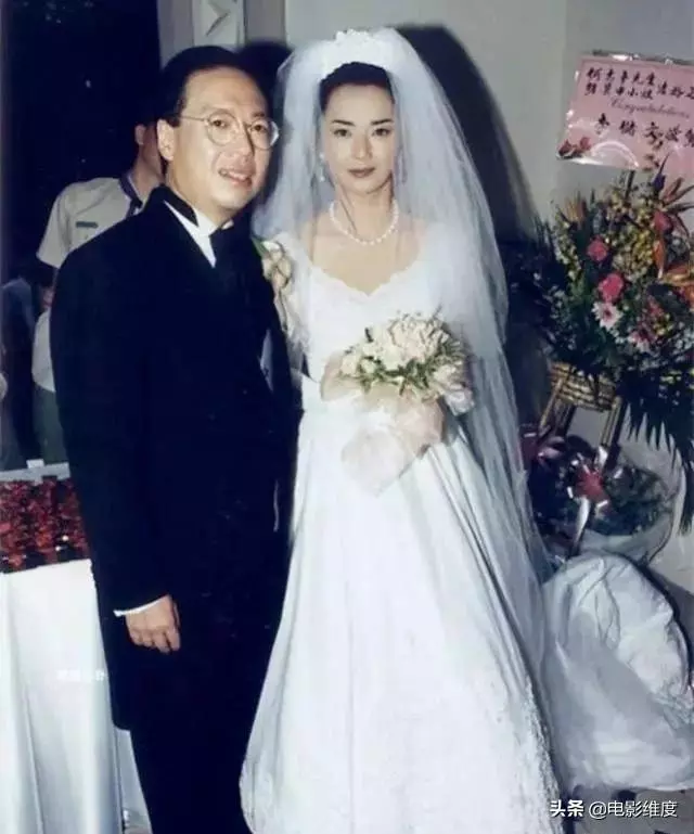 61歲女星「閃嫁醫生當闊太」息影17年 丈夫爆涉貪「最重恐關65年」她奔波求情