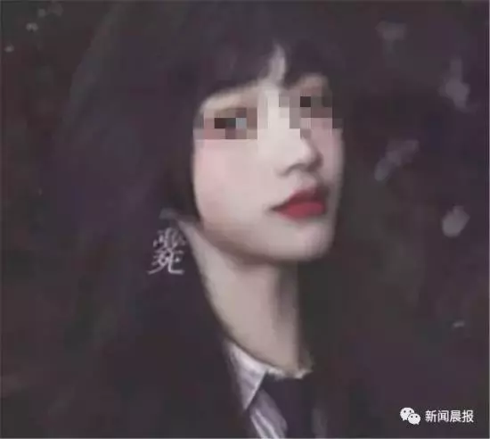 【網紅翻車現場】花10W才能見一面的蘿莉音主播竟是大媽 | 微信上的中國
