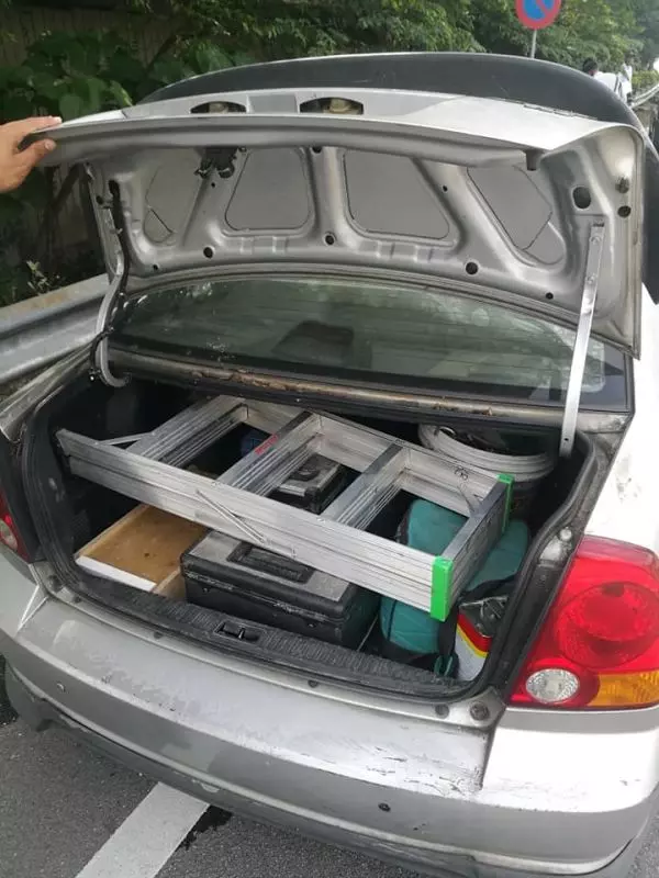 【車尾箱放工具】男子炮轟警方開罰單!網民打臉:車主自己找來的!