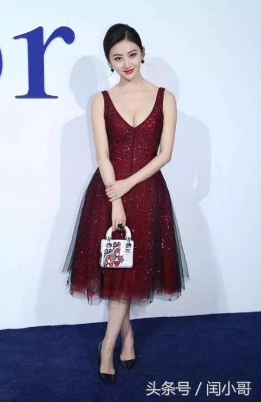 黑幫都「惹不起」的6位女藝人,背景強大到你無法想像,尤其是第3位!