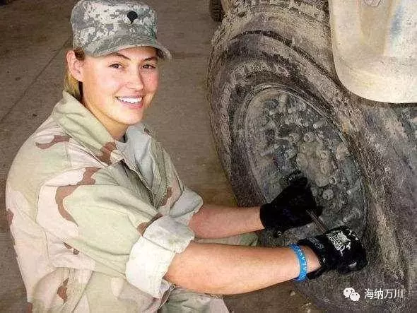 薩達姆抓住美國女兵之後,是怎麼對待她們的?說出來你可能不信!