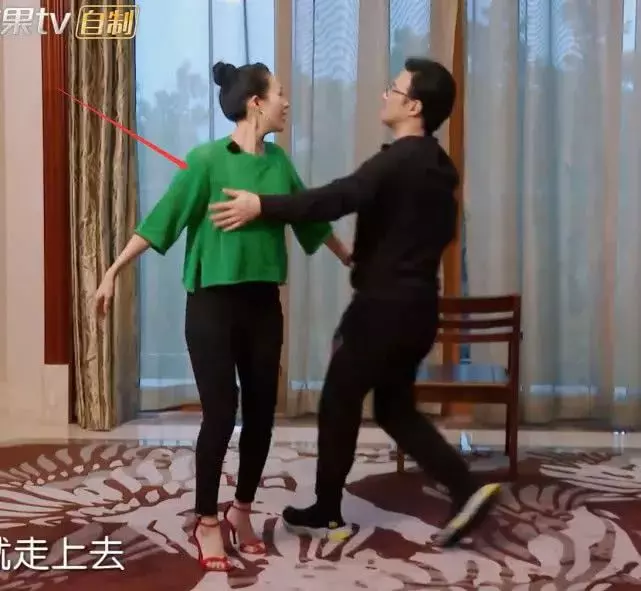 汪峰章子怡跳爵士舞不老實,看清他手放的位置,攝影師全程不敢拍!