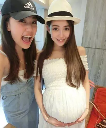 同樣是天王嫂,郭富城老婆方媛衣品差昆淩太多, 網友, 地攤風撲面而來!
