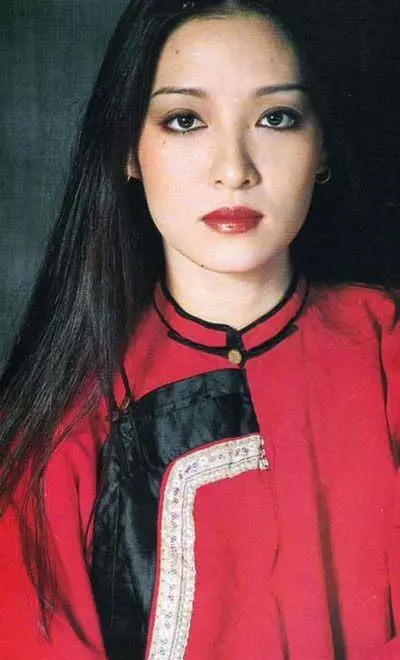64歲臺灣女演員近照曝光!美貌才智勝過林青霞,因小事惹火丈夫被迫離婚...現狀驚呆眾人!