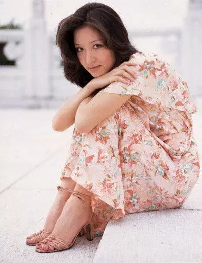 64歲臺灣女演員近照曝光!美貌才智勝過林青霞,因小事惹火丈夫被迫離婚...現狀驚呆眾人!