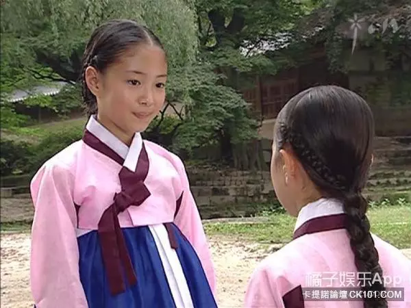 還記得《大長今》裡飾演小今英的女孩嗎?13年後的她不只身材超好而且美呆了!
