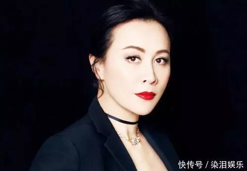 女明星年輕時的模樣:范冰冰13歲拍廣告,楊冪從小美到大,網友:看到昆淩我羨慕了!