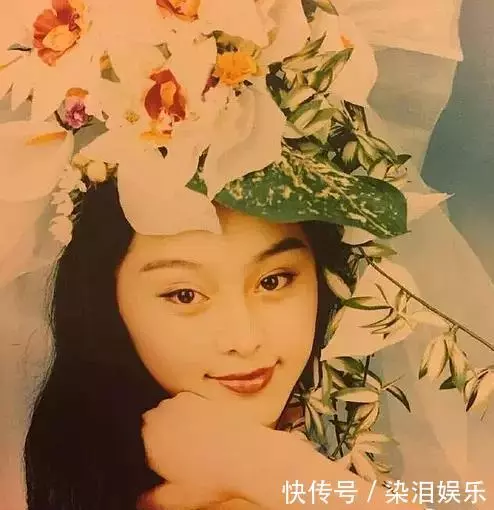 女明星年輕時的模樣:范冰冰13歲拍廣告,楊冪從小美到大,網友:看到昆淩我羨慕了!