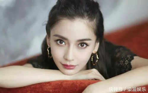 女明星年輕時的模樣:范冰冰13歲拍廣告,楊冪從小美到大,網友:看到昆淩我羨慕了!