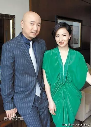 曾經貌美如花,後相夫教子被嘲「太邋遢」....如今優雅逆襲,驚艷眾人!
