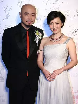 曾經貌美如花,後相夫教子被嘲「太邋遢」....如今優雅逆襲,驚艷眾人!