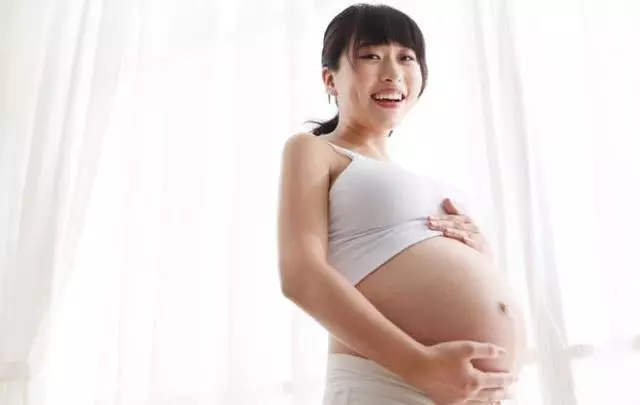 前男友不在後我結婚,銀行卡突然多五十萬,我笑著說離婚!