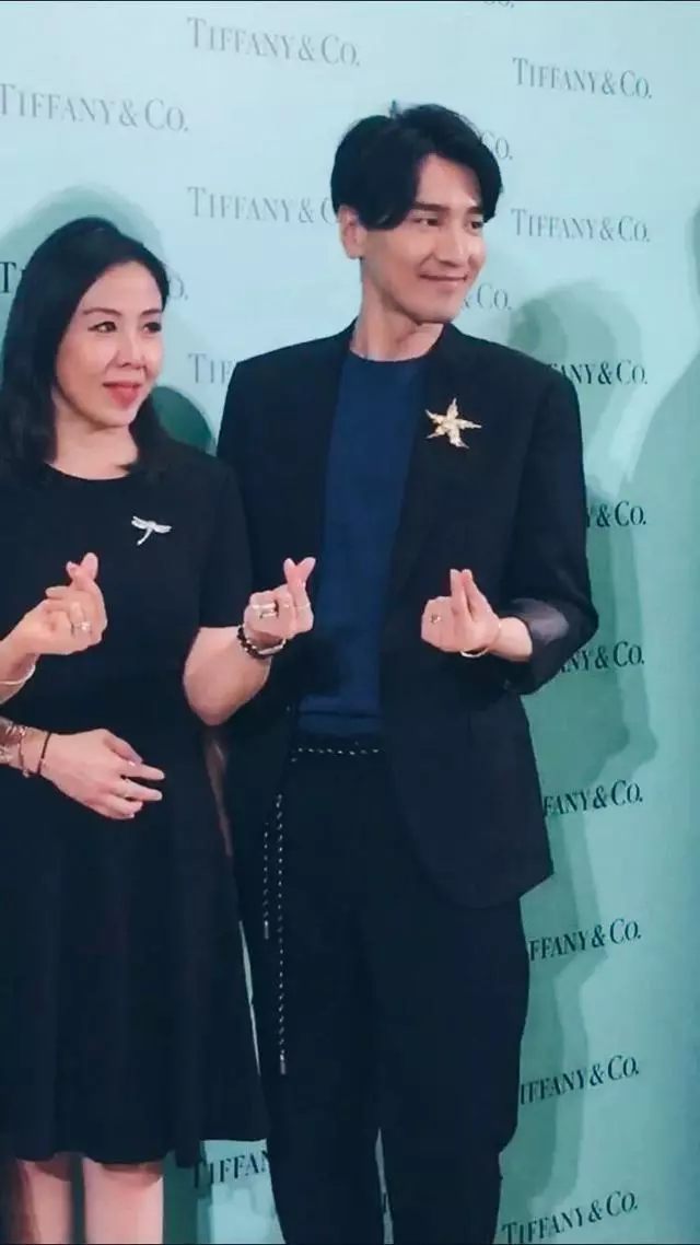 趙又廷到底經歷了什麼?升級「奶爸」首後現身卻「發福脫相」:差點認不出來!