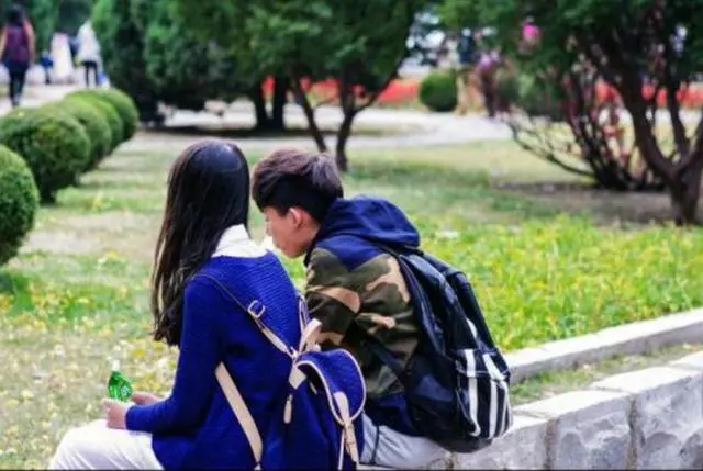 與老公結婚我陪嫁房車,農村婆婆住進我家後,我怒把家砸了!