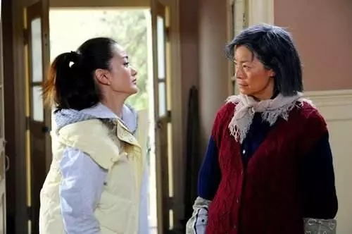 每個月給公婆寄兩千塊錢,回老家打開櫥櫃,我從此分文不給!