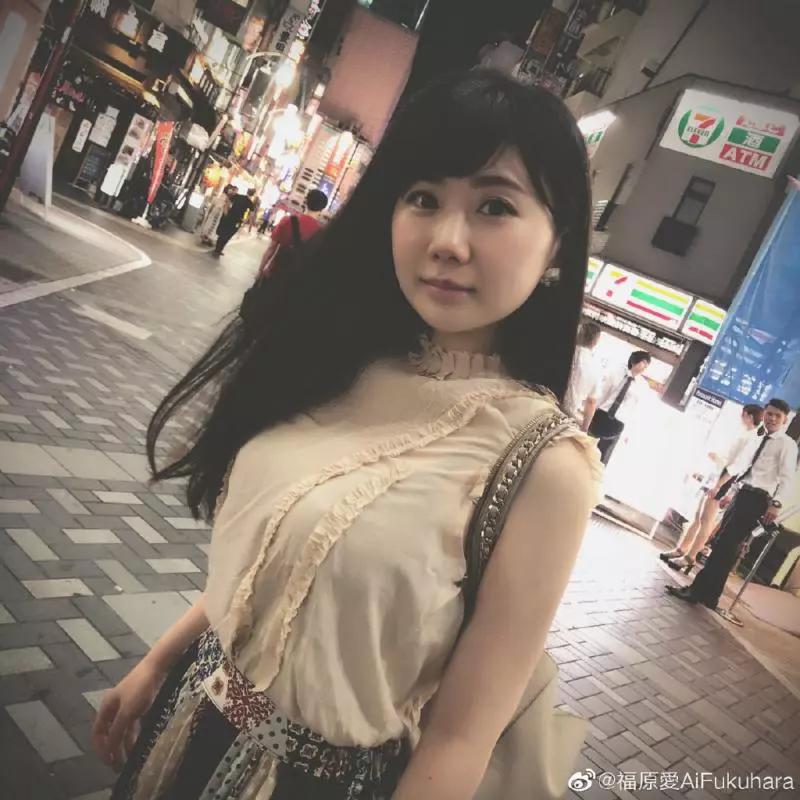 產後3個月!福原愛曬美照「看不出來生2胎」氣色超好,轉正面「身材再升級」網喊:凍未條~~