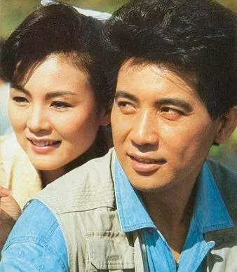曾與秦漢劉德凱相戀!嫁風流夫「當第四任太太」又遭背叛 前夫臨走前「兩人對看淚崩」:來生結好緣