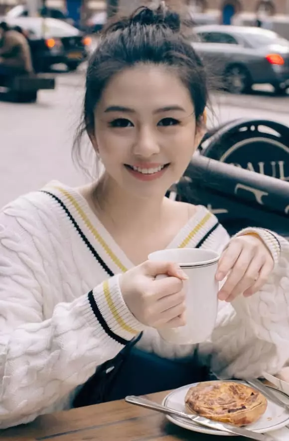 有一種基因叫邱淑貞女兒,17歲就比媽媽還美,長大後還得了!