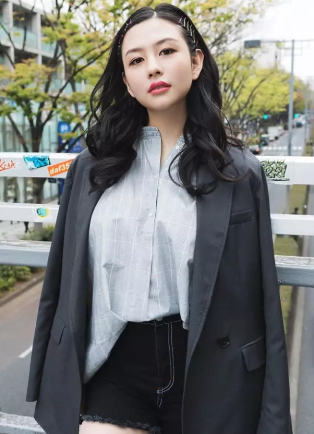 有一種基因叫邱淑貞女兒,17歲就比媽媽還美,長大後還得了!