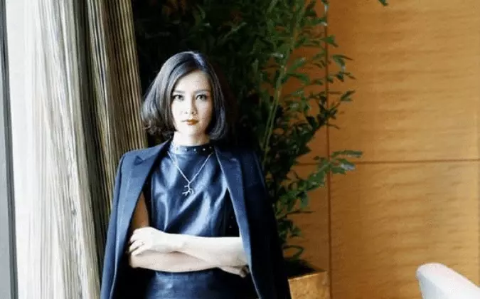 身家過億的她還兼職拍戲,因演員退出臨時來救場,卻意外火遍全國 !