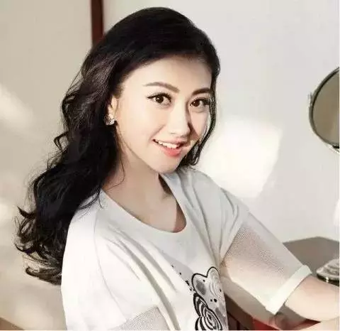 娛樂圈中守身如玉的6位女星,可惜最後一位嫁錯郎,還被老公菸頭燙!