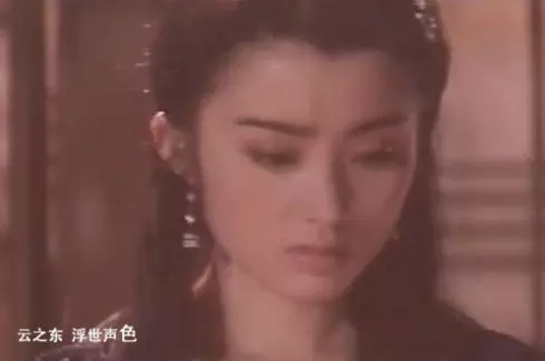她當年演《賭神》的「綺夢」紅遍全亞洲,《倚天屠龍記》的「趙敏」驕傲美麗!不敢相信現在她變成這樣子...太帥氣了吧!