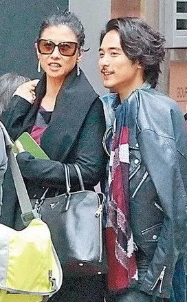 她是當年紅遍港台的天後歌手,小三扶正後「被爆偷吃」離婚!20年後繼子首度談到她竟坦言!