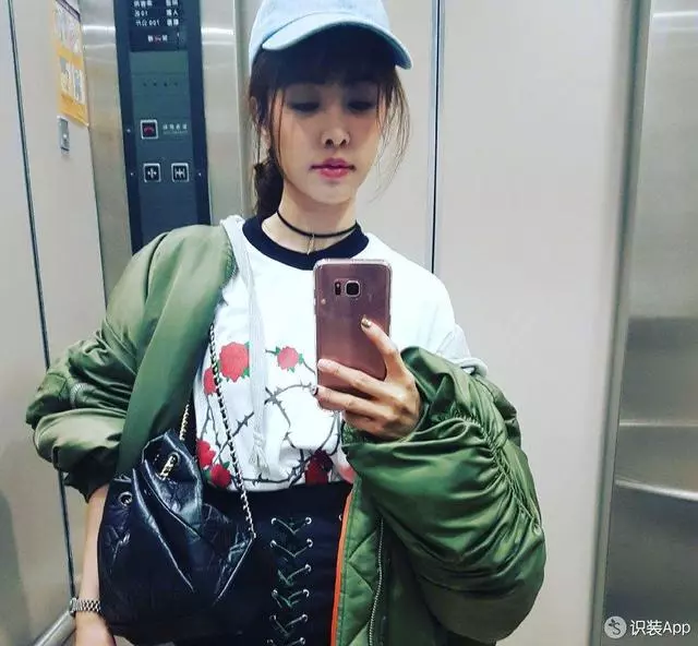 曾與蔡依林、孫燕姿齊名,一夜成名後被恩師欺騙,星途盡毀,如今因周傑倫、成龍幫助復出歌壇!