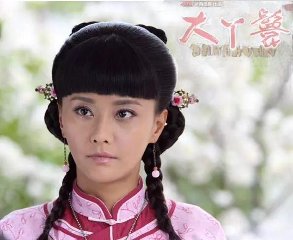 吳奇隆的前妻「馬雅舒」終於嫁人!但沒想到她如今嫁給老外後,竟然落得「家徒四壁」!如此「落魄」的生活...真不是人過的!