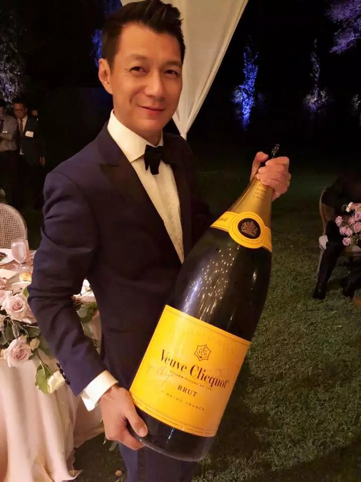 不敢過父親節!聶雲上週失去爸爸「遵循家中傳統不急救」,心疼他受苦忍痛放手「此生最難決定」~~
