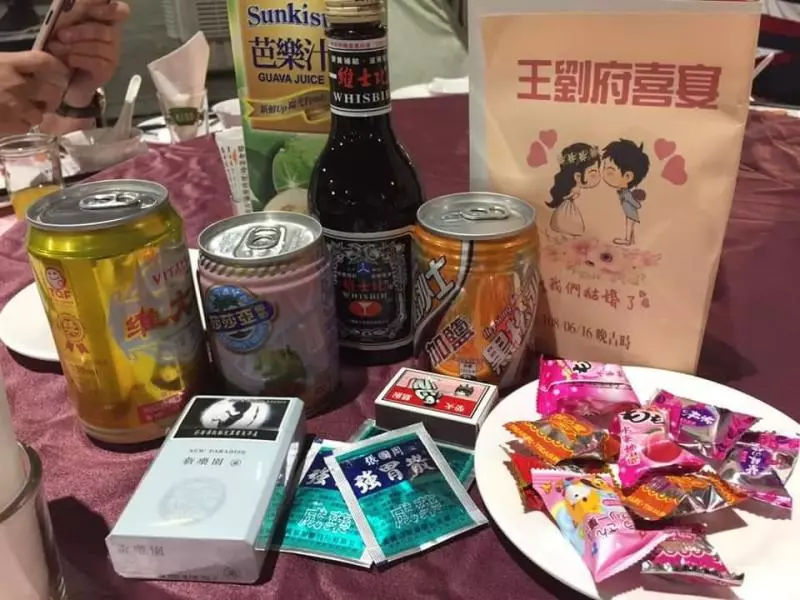搗蛋老公拍婚紗,被攝影師的瞬間補捉竟神似大咖明星??