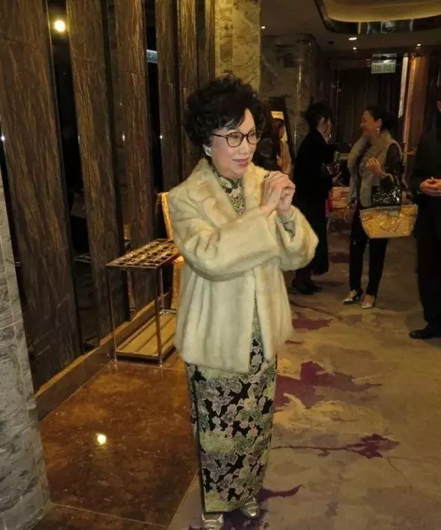 重病入院!87歲TVB資深藝人疑不幸患癌 兒子拒回應
