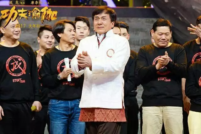 為什麼成家班只捧紅了成龍,而洪家班卻捧紅了所有人!答案都在這裡!