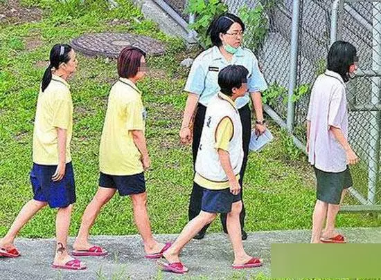 揭密明星獄中真實生活… 蕭淑慎:我全身脫 光洗澡,大家都在看!