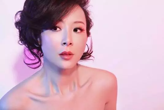 台灣第一美女!51歲蕭薔凍齡顏值「跟大學生有得比」,于美人曝「當場要求卸妝」現場人都看傻了!