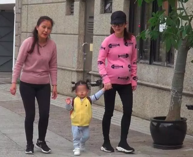 比丈母娘大4歲的郭富城,看到兩個人同框後,網友:我自閉了
