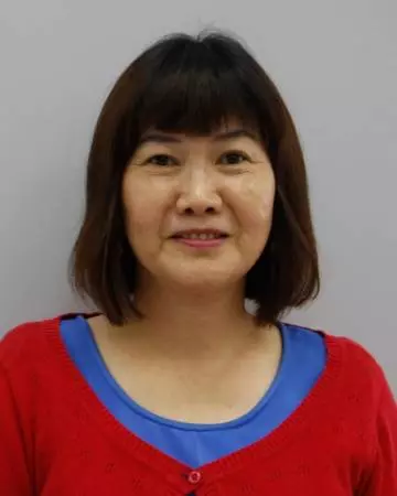 疑巴士撞及轎車後方 寬中女教師命喪公路