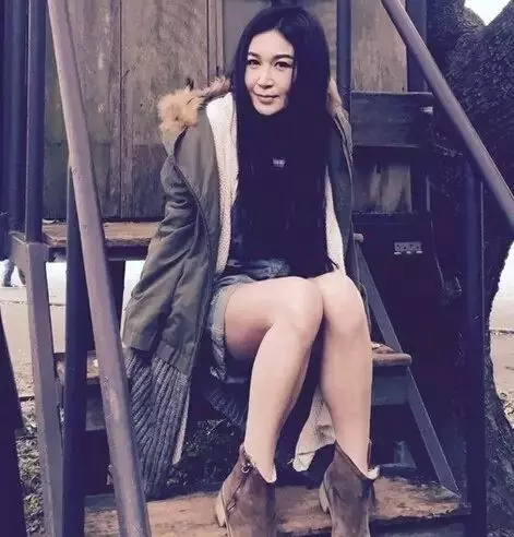 她是最美妲己,拍過三級片,結婚十年不生孩子,丈夫仍然捧在手心,50歲美如少女!