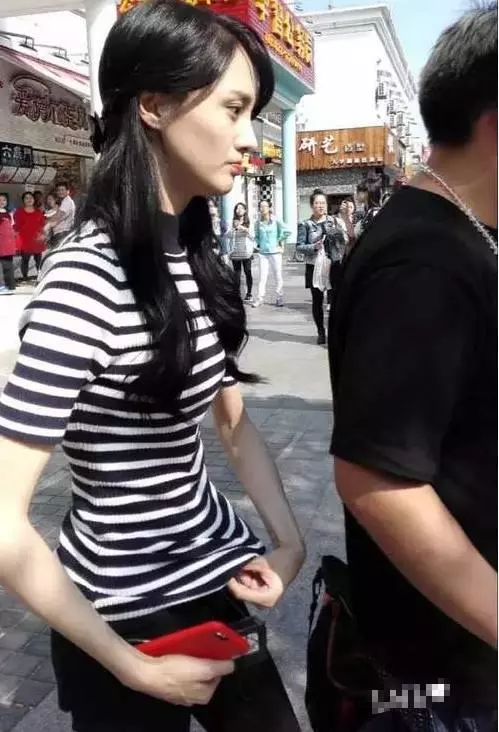 楊冪的腰,鄭爽的腰,趙麗穎的腰,都敵不過她的「螞蟻腰」